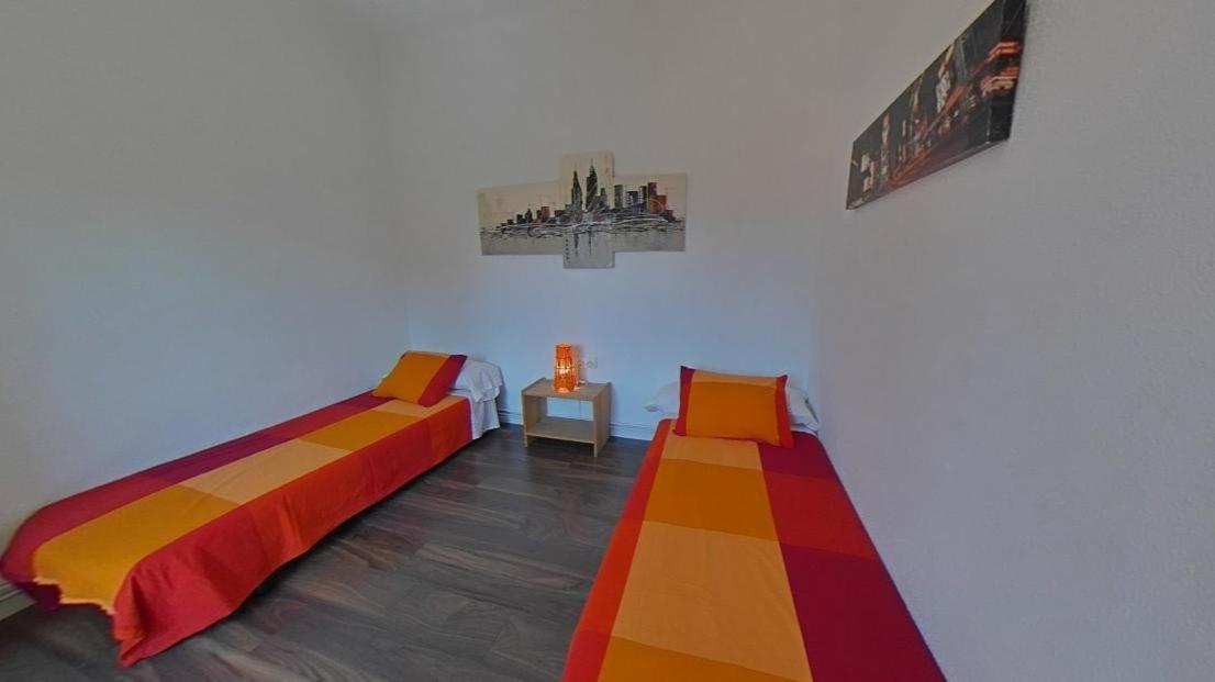 Near Clot & Sagrada Familia Apartment Барселона Экстерьер фото