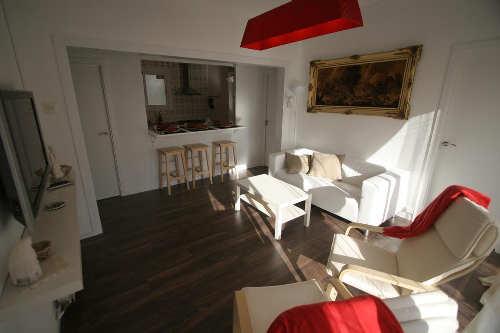 Near Clot & Sagrada Familia Apartment Барселона Номер фото